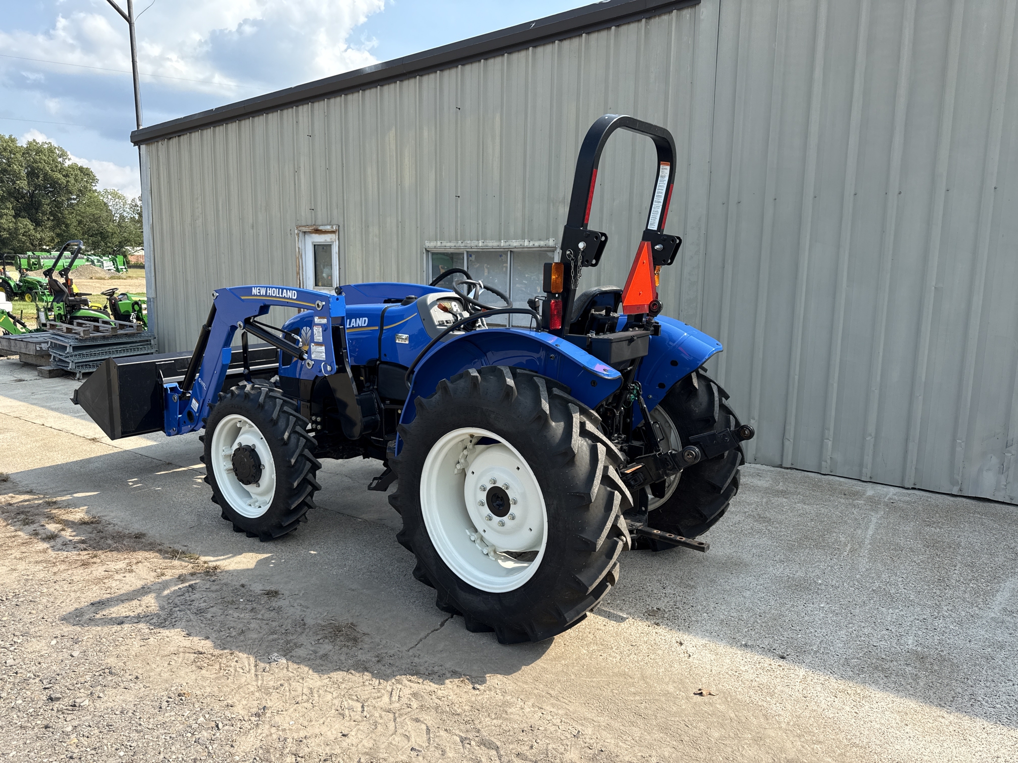 2024 New Holland Workmaster 50 Image 3