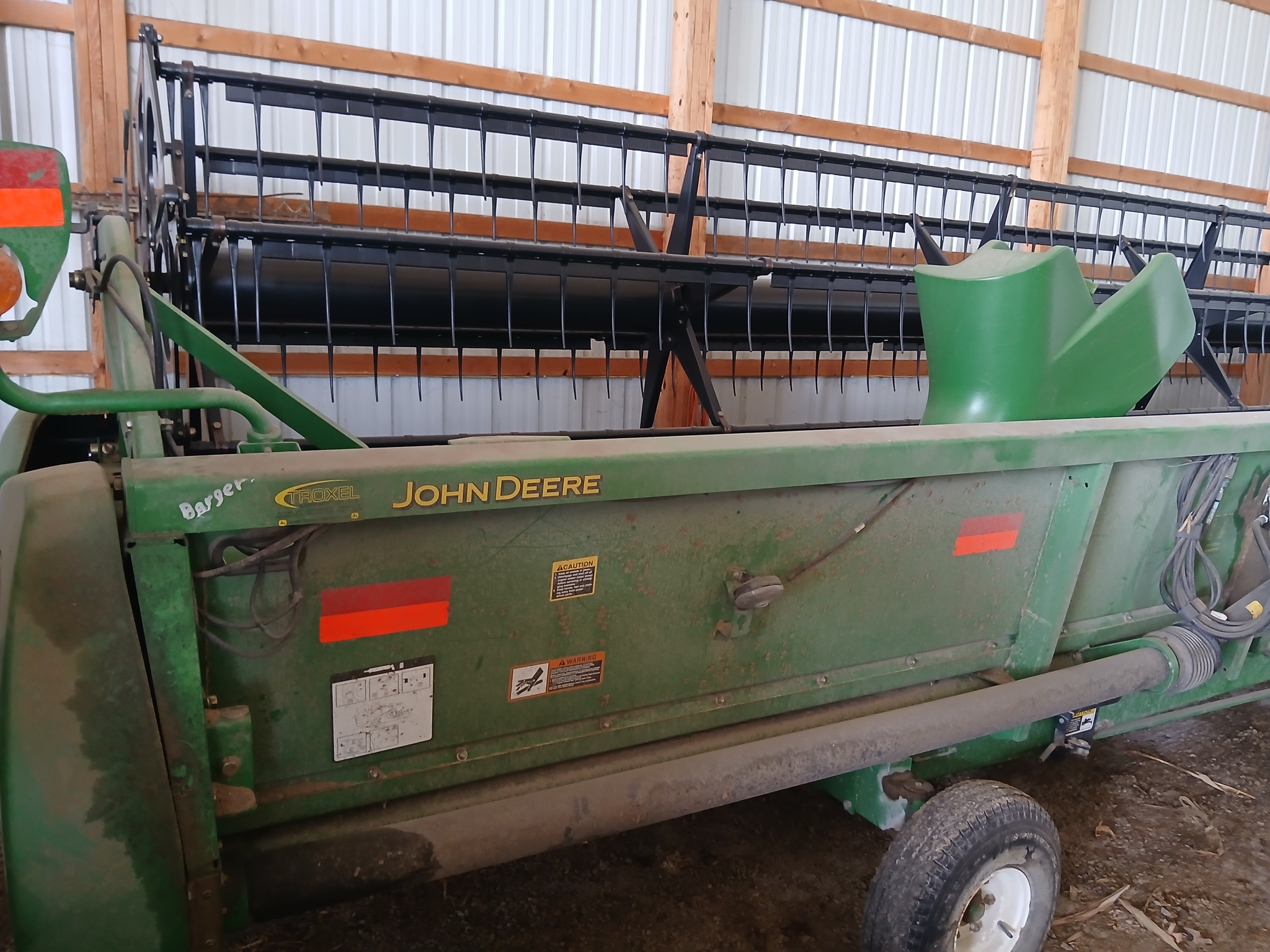 2007 John Deere 630F Image 2