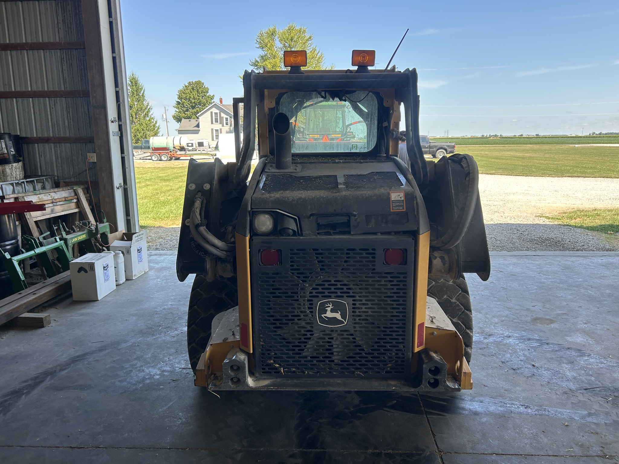 2022 John Deere 324G Image 6