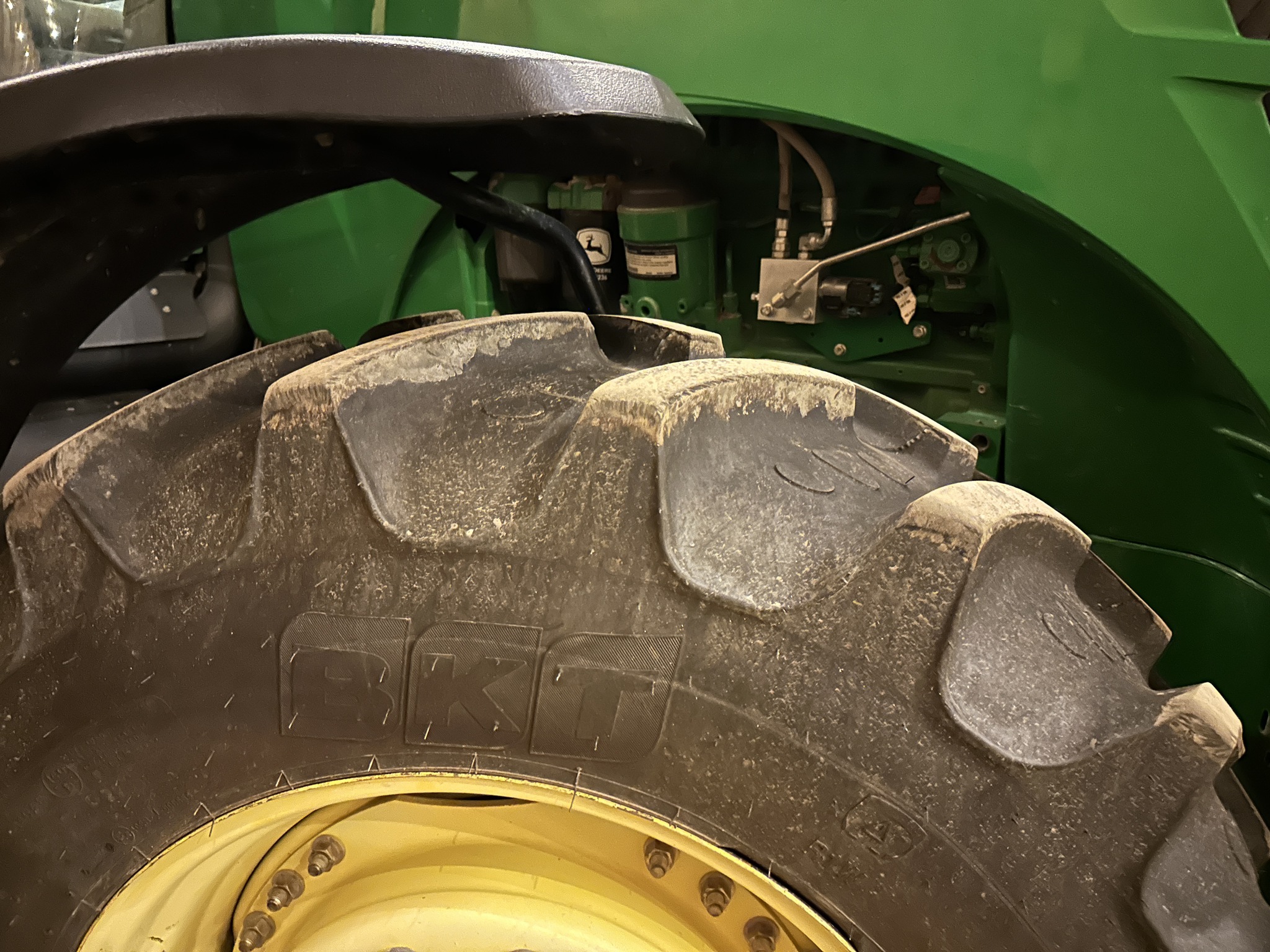 2008 John Deere 8230 Image 3