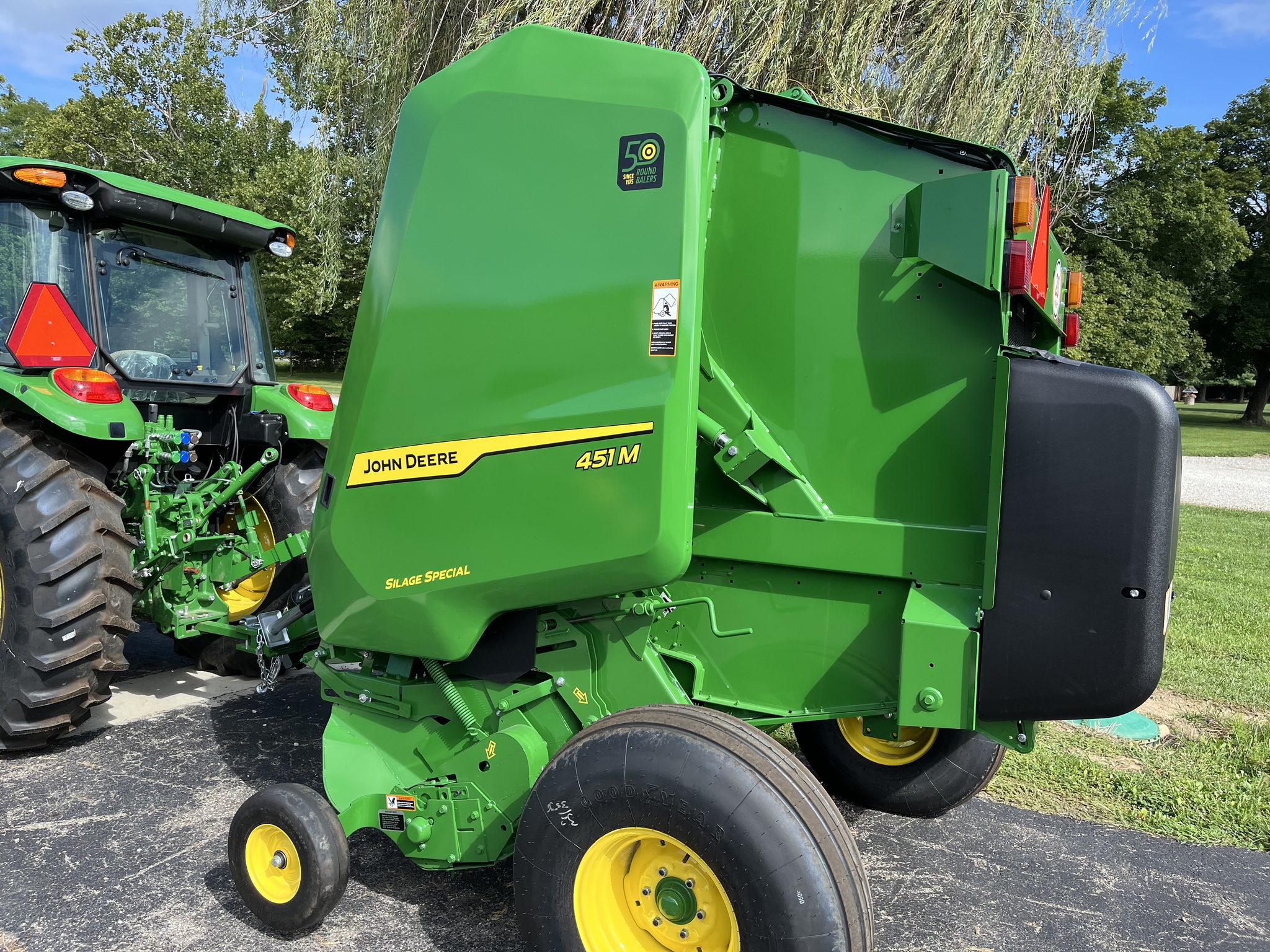 2025 John Deere 451M Image 2