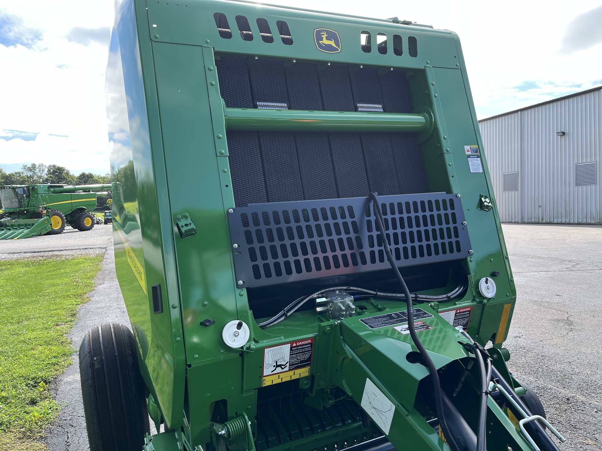 2025 John Deere 451M Image 5