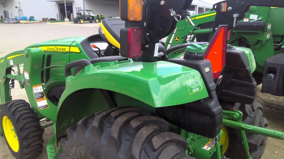 2023 John Deere 3035D