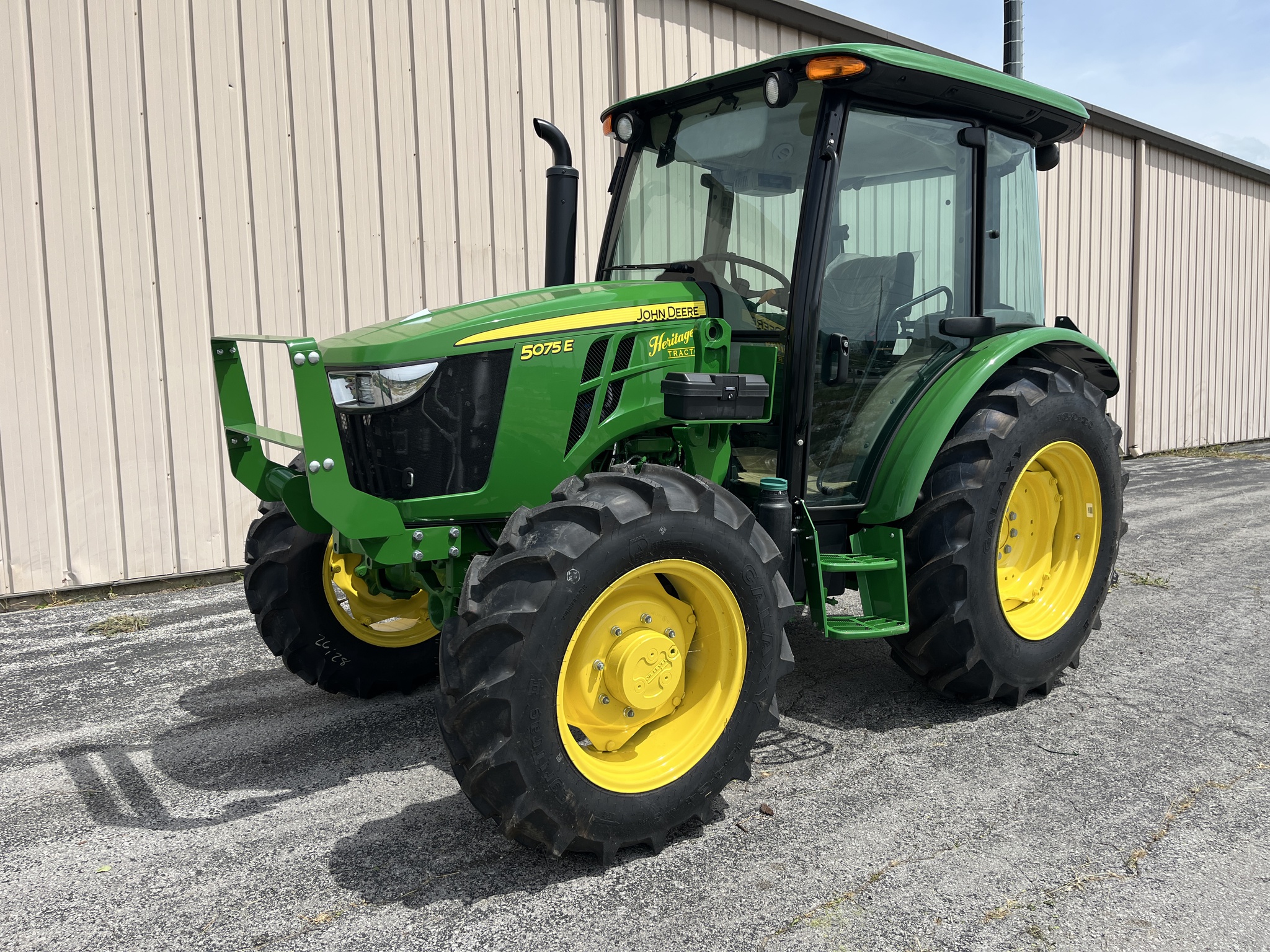 2024 John Deere 5075E at Heritage Tractor in West Plains, MO