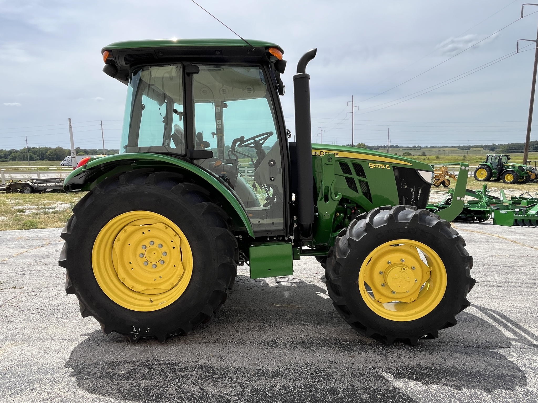  2024 John Deere 5075E at Heritage Tractor in West Plains, MO