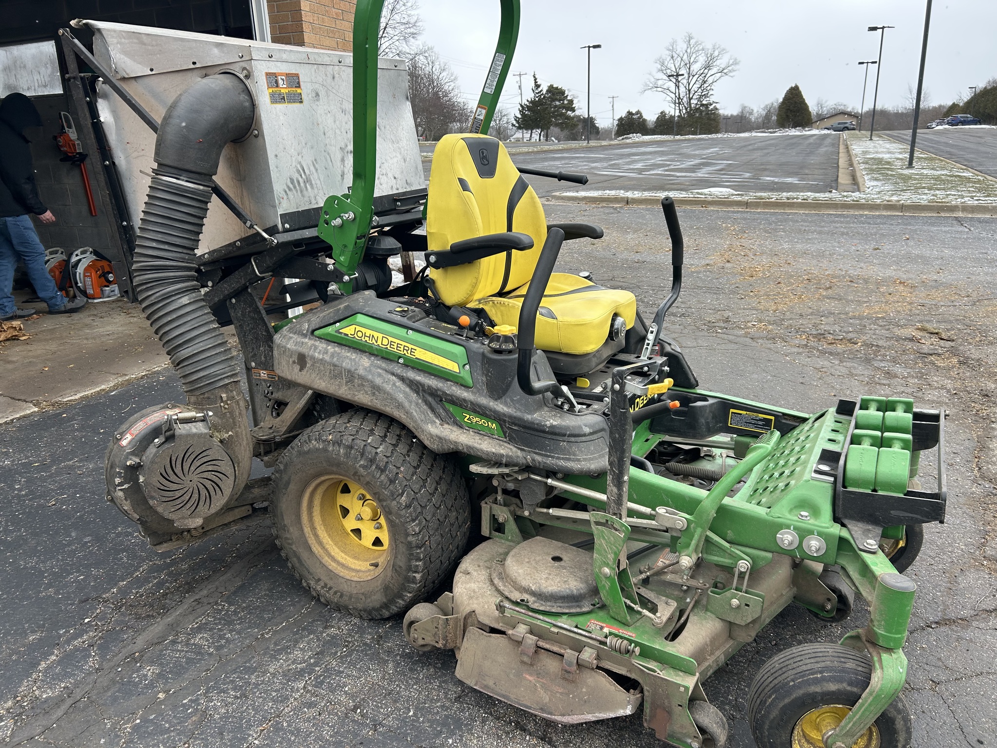 2022 John Deere Z950M Image 3