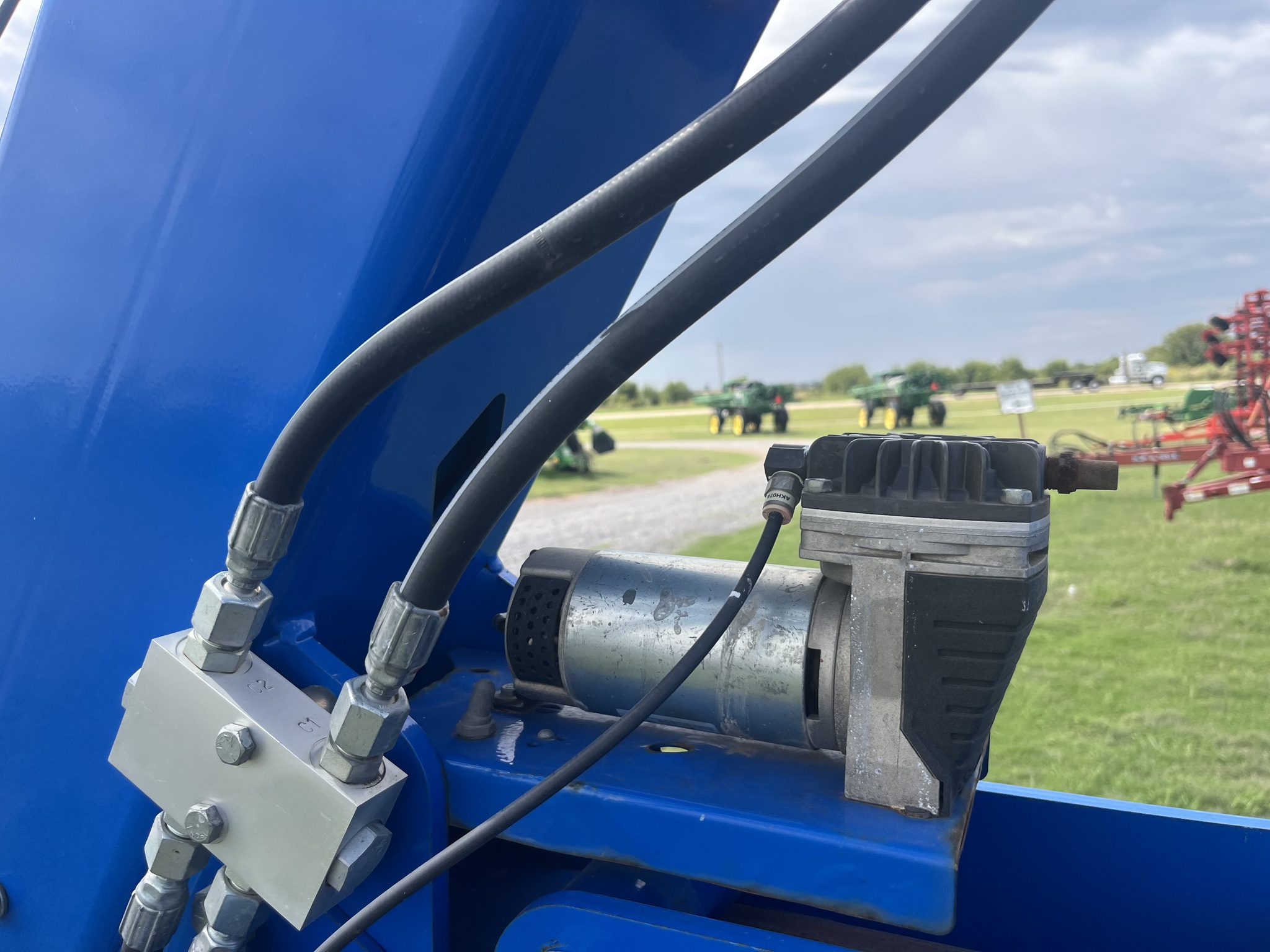 2014 Landoll 5531-40 Image 13