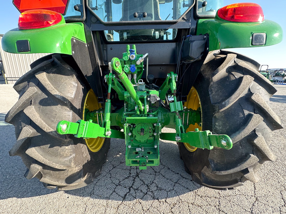 2024 John-Deere 5100E