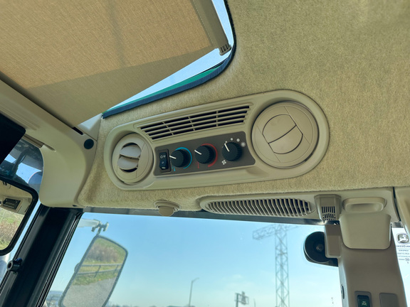 2024 John-Deere 5100E