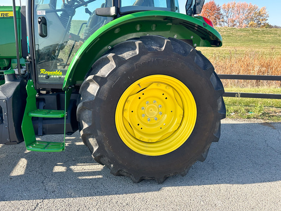 2024 John-Deere 5100E