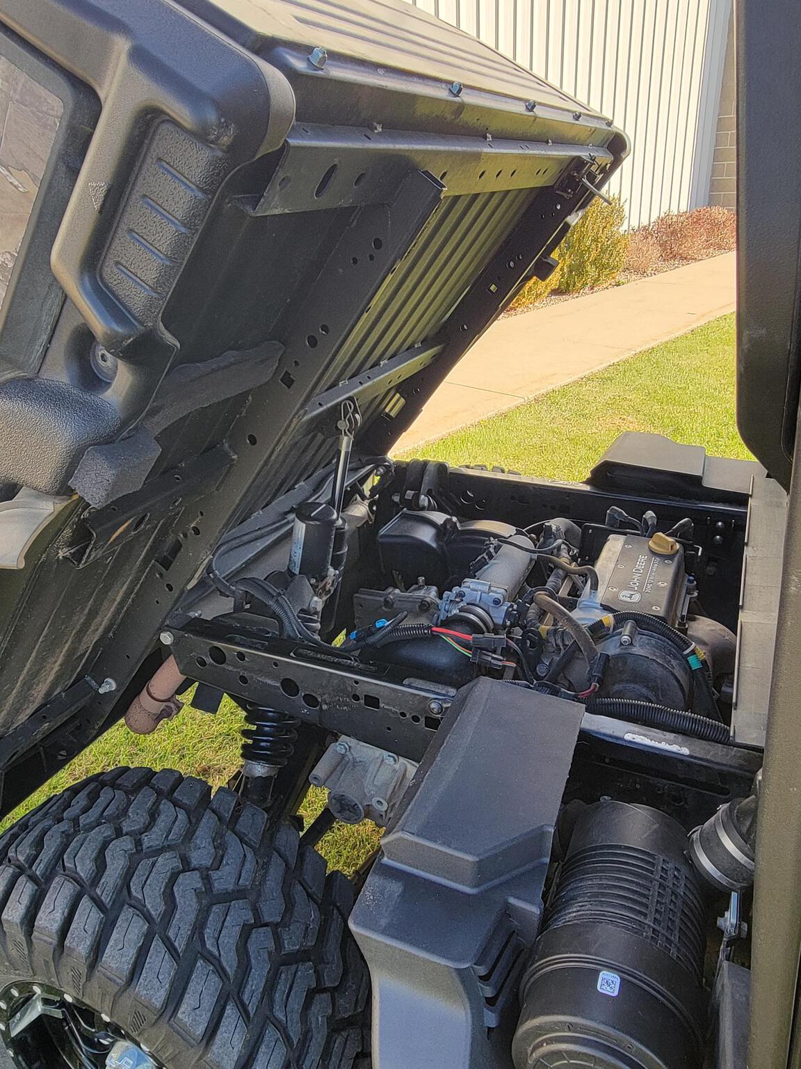 2023 John Deere XUV 835M Image 8