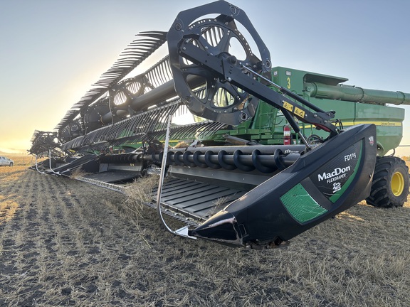 Used 2019 MacDon FD135 Combine Platforms at Horizon Ag & Turf in Mayerthorpe, AB - Photo4