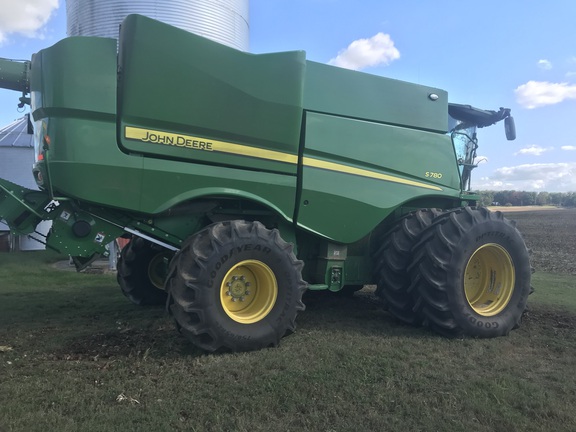 Photo of 2023 John Deere S780