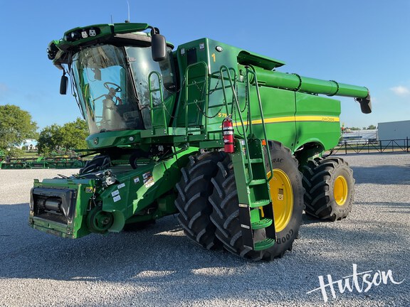 Photo of 2023 John Deere S780
