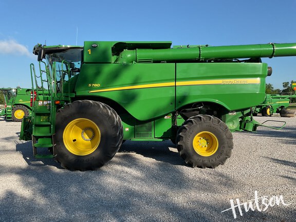 Photo of 2023 John Deere S780