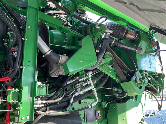 Photo of 2023 John Deere S780