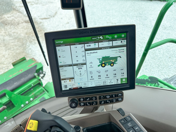 2020 John-Deere S780