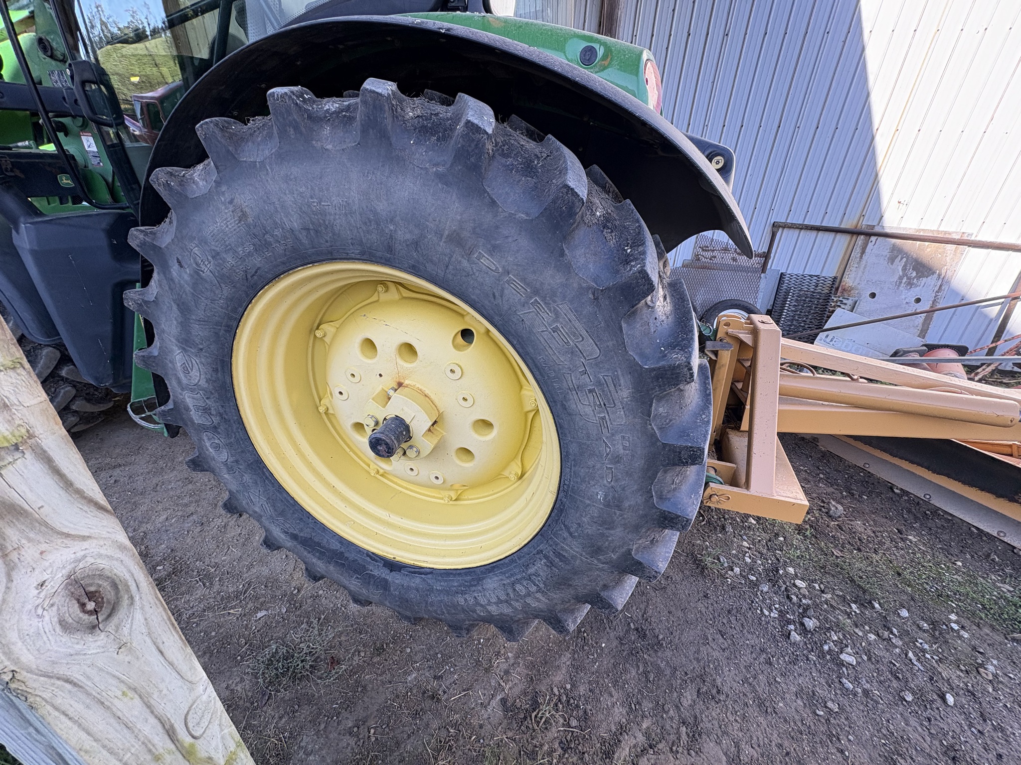 2013 John Deere 6125R Image 3
