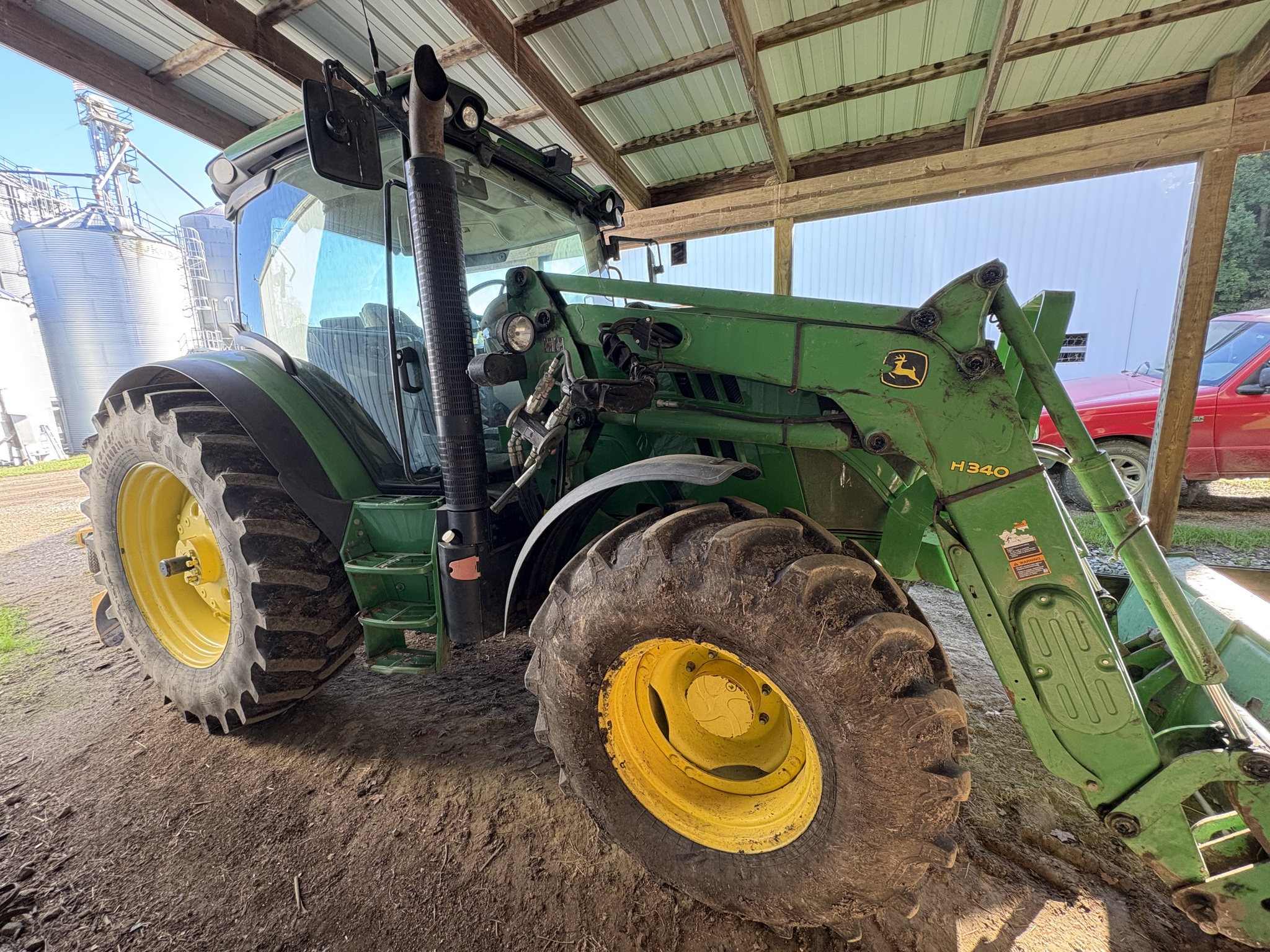 2013 John Deere 6125R Image 6