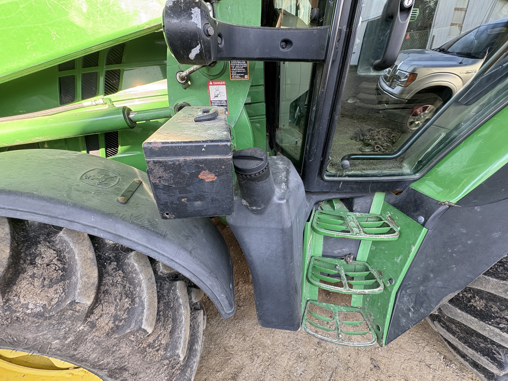 2013 John Deere 6125R Image 20