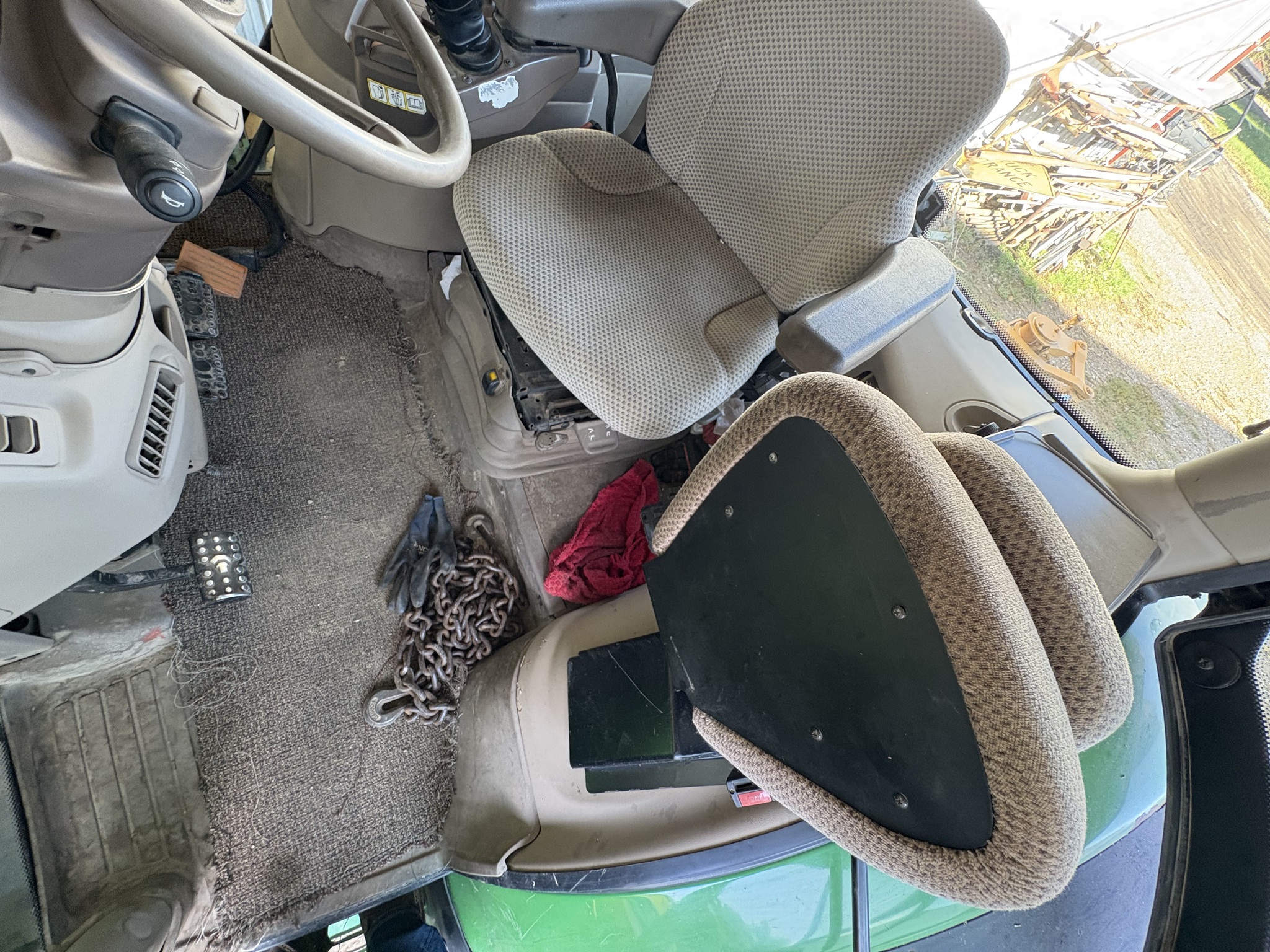 2013 John Deere 6125R Image 18