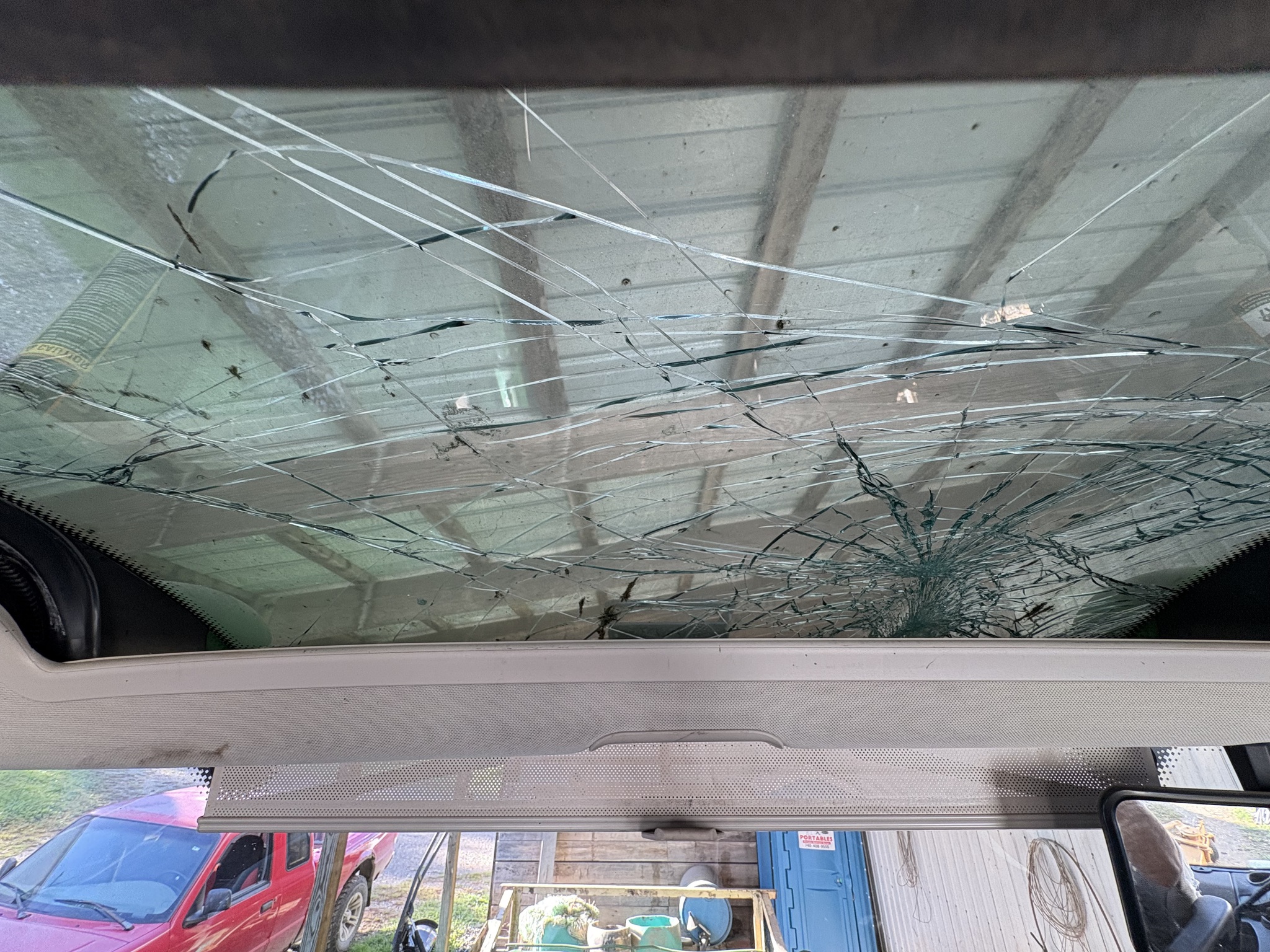 2013 John Deere 6125R Image 21