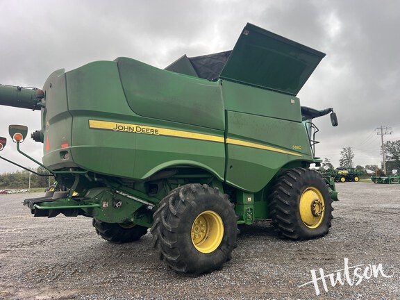 Photo of 2013 John Deere S680