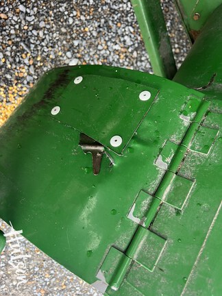 Photo of 2013 John Deere S680