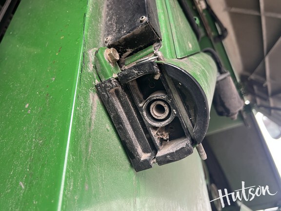 Photo of 2013 John Deere S680