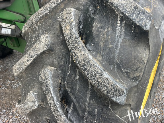 Photo of 2013 John Deere S680