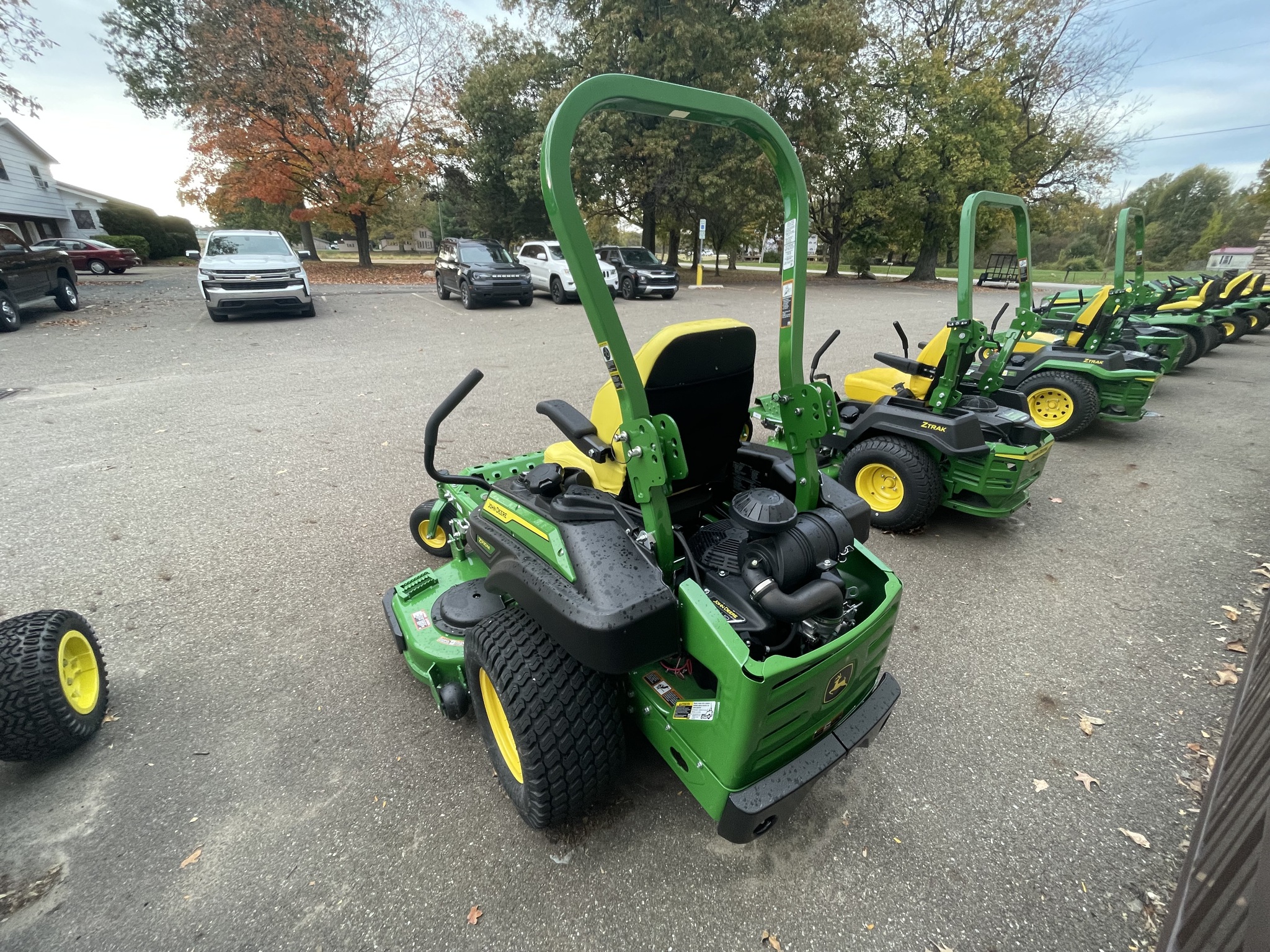 2025 John Deere Z930M Image 2
