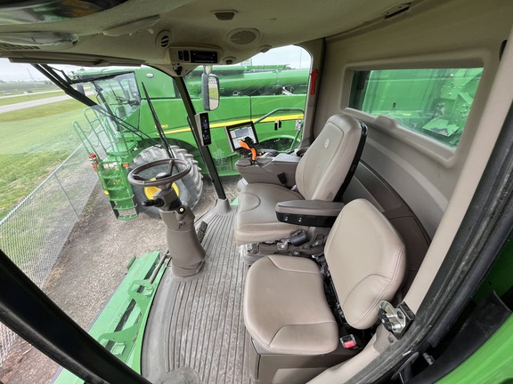 2022 John Deere S780 - Photo35