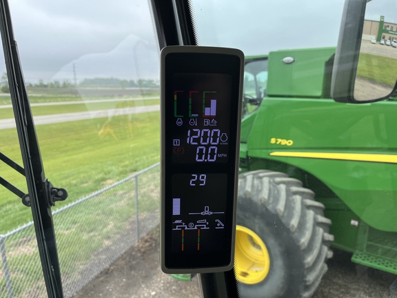 2022 John Deere S780 - Photo36