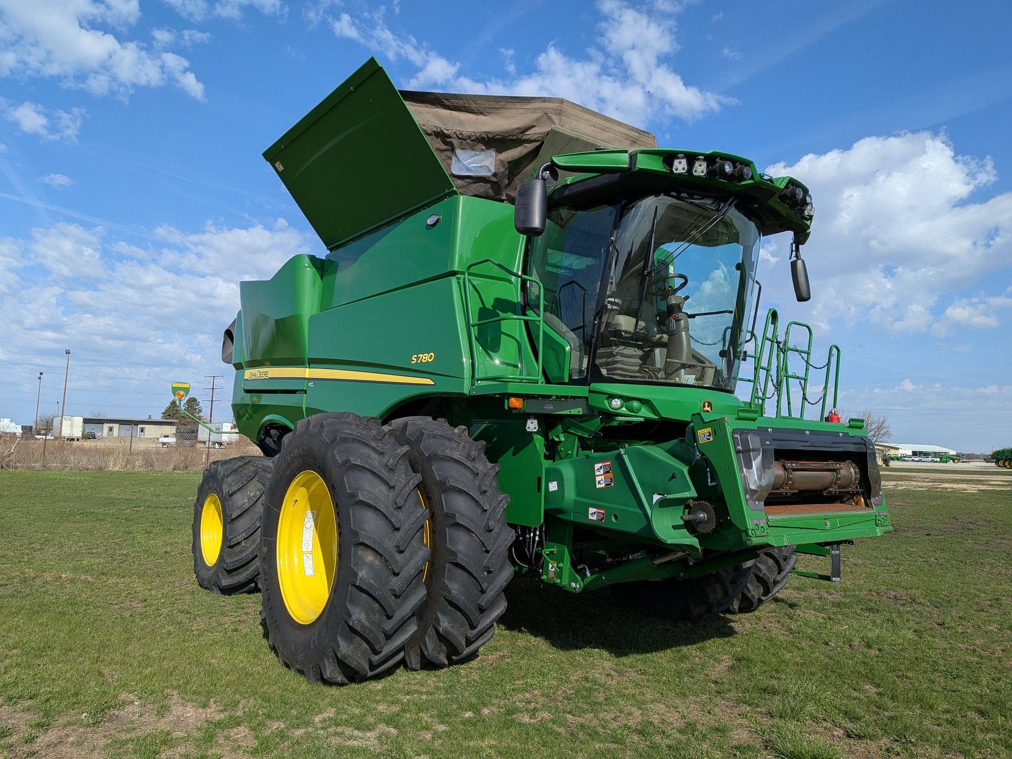  2023 John Deere S780 at Heritage Tractor in Galesburg, IL