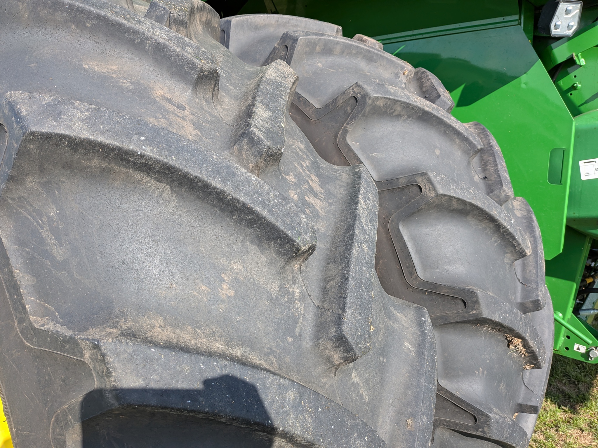  2023 John Deere S780 at Heritage Tractor in Galesburg, IL