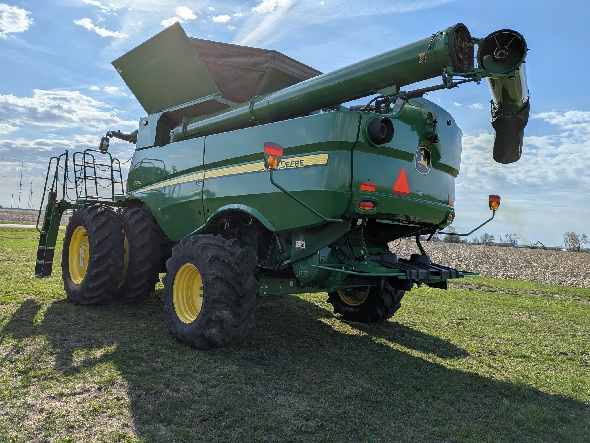  2023 John Deere S780 at Heritage Tractor in Galesburg, IL
