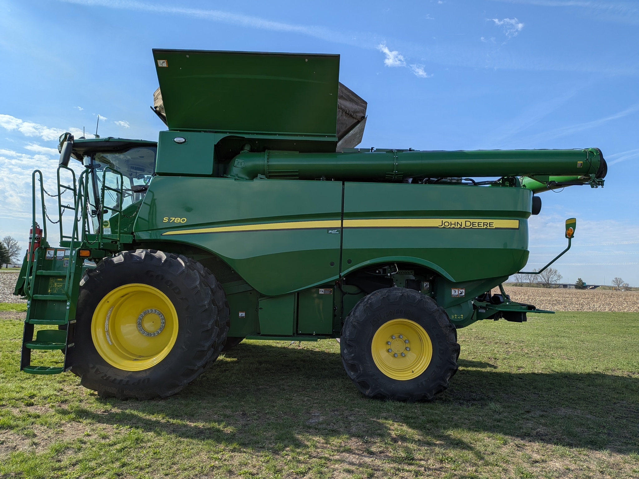  2023 John Deere S780 at Heritage Tractor in Galesburg, IL
