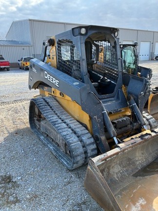 Photo of a 2017 John Deere 331G