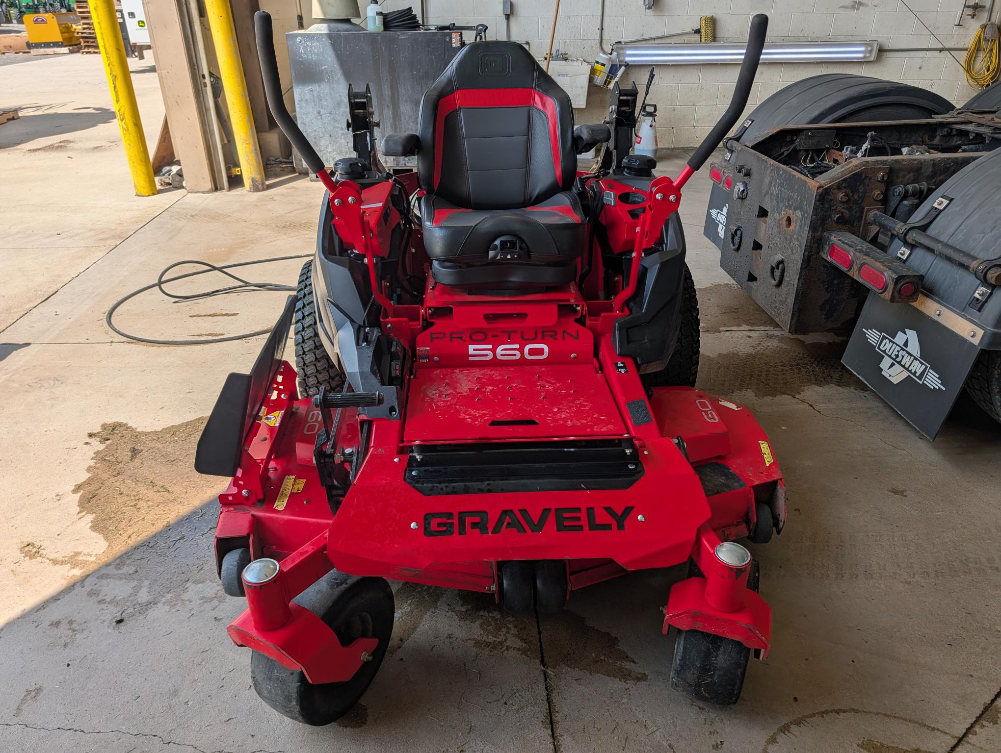 2023 Gravely Pro-Turn 560 Image 1
