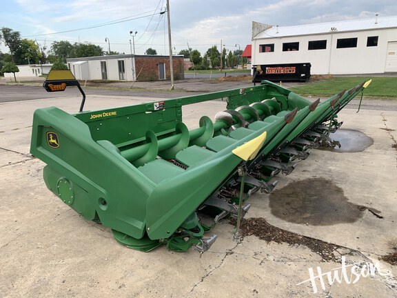 Photo of 2023 John Deere C8R