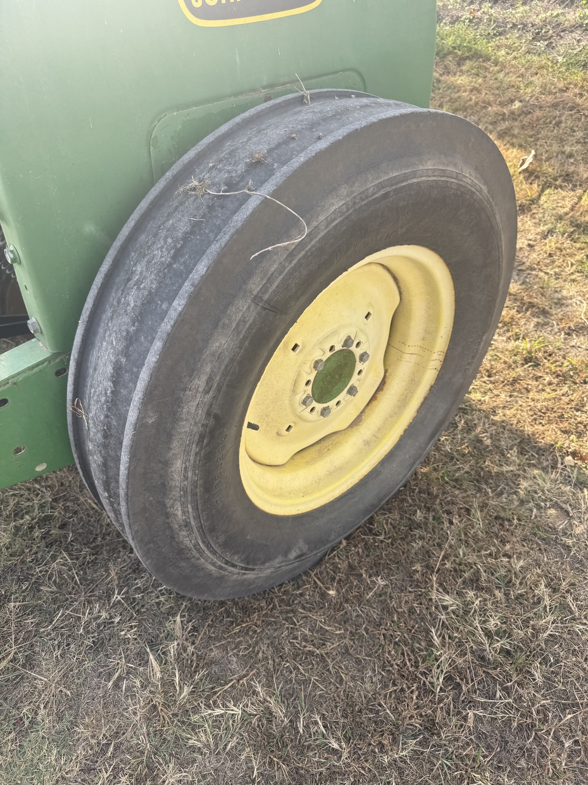 1995 John Deere 450 Image 16