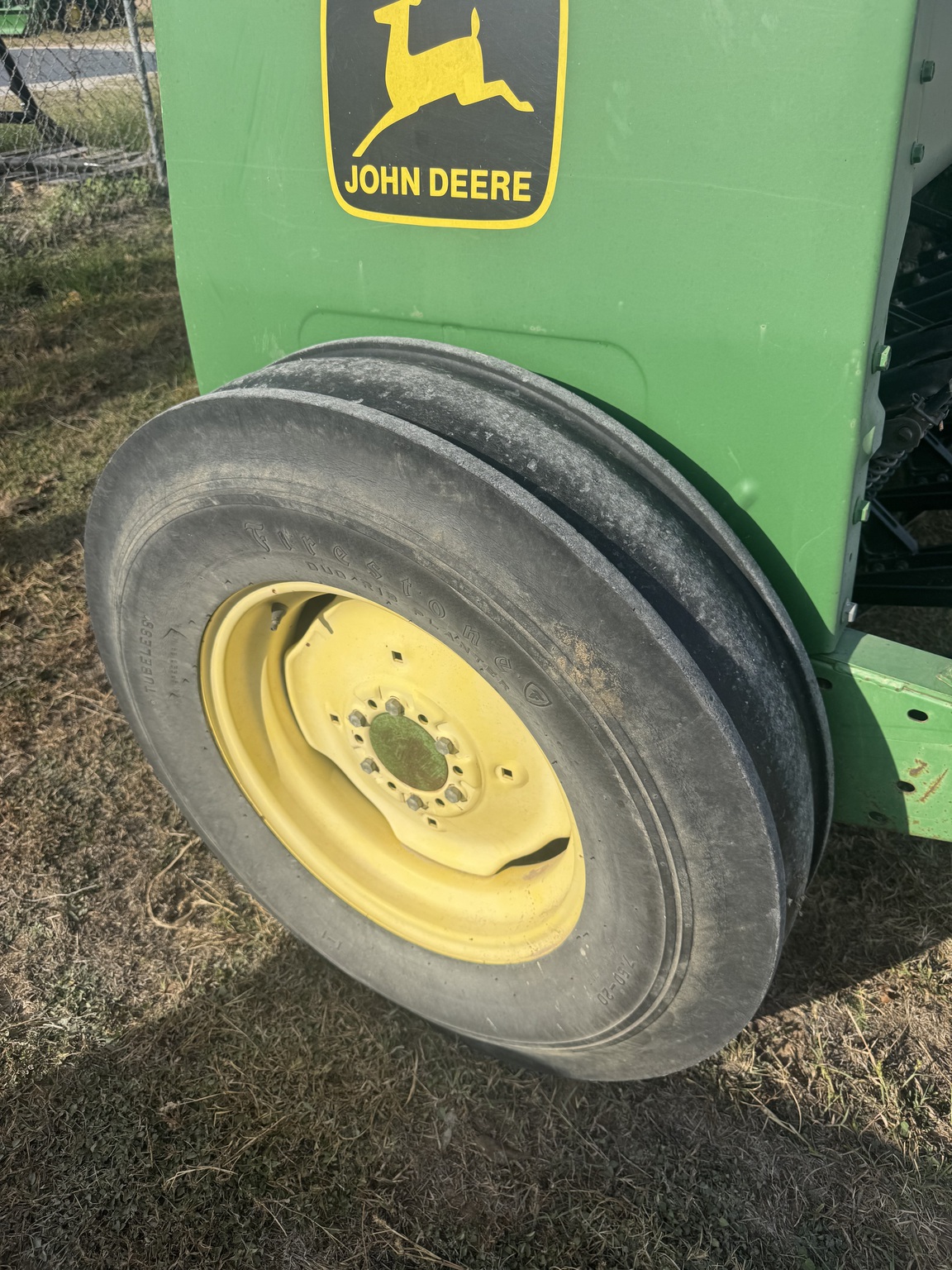 1995 John Deere 450 Image 17