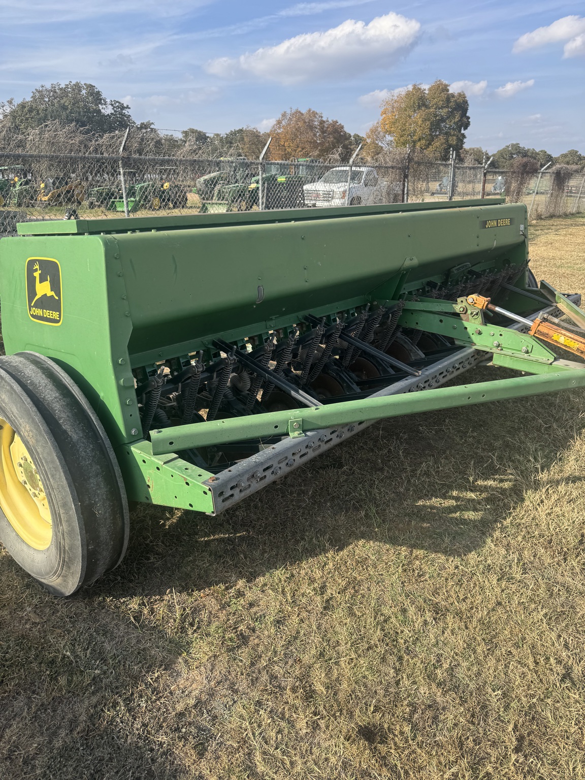 1995 John Deere 450 Image 19