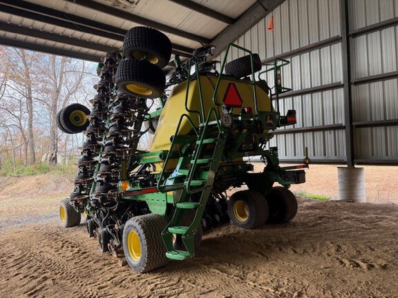 Photo of 2022 John Deere N536C