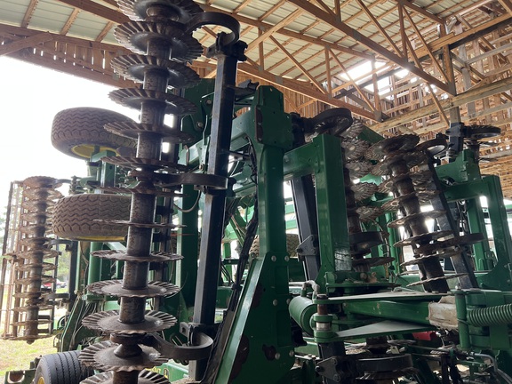 2019 John Deere 2660VT