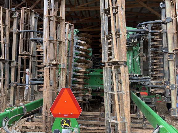 2019 John Deere 2660VT