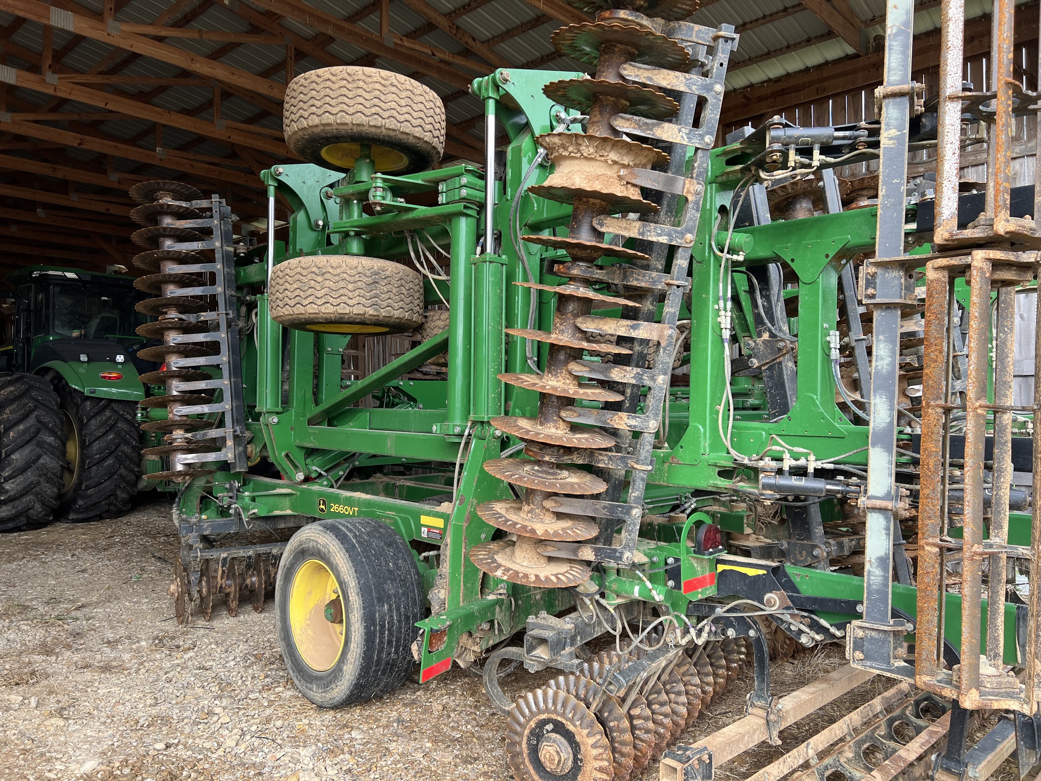 2019 John Deere 2660VT