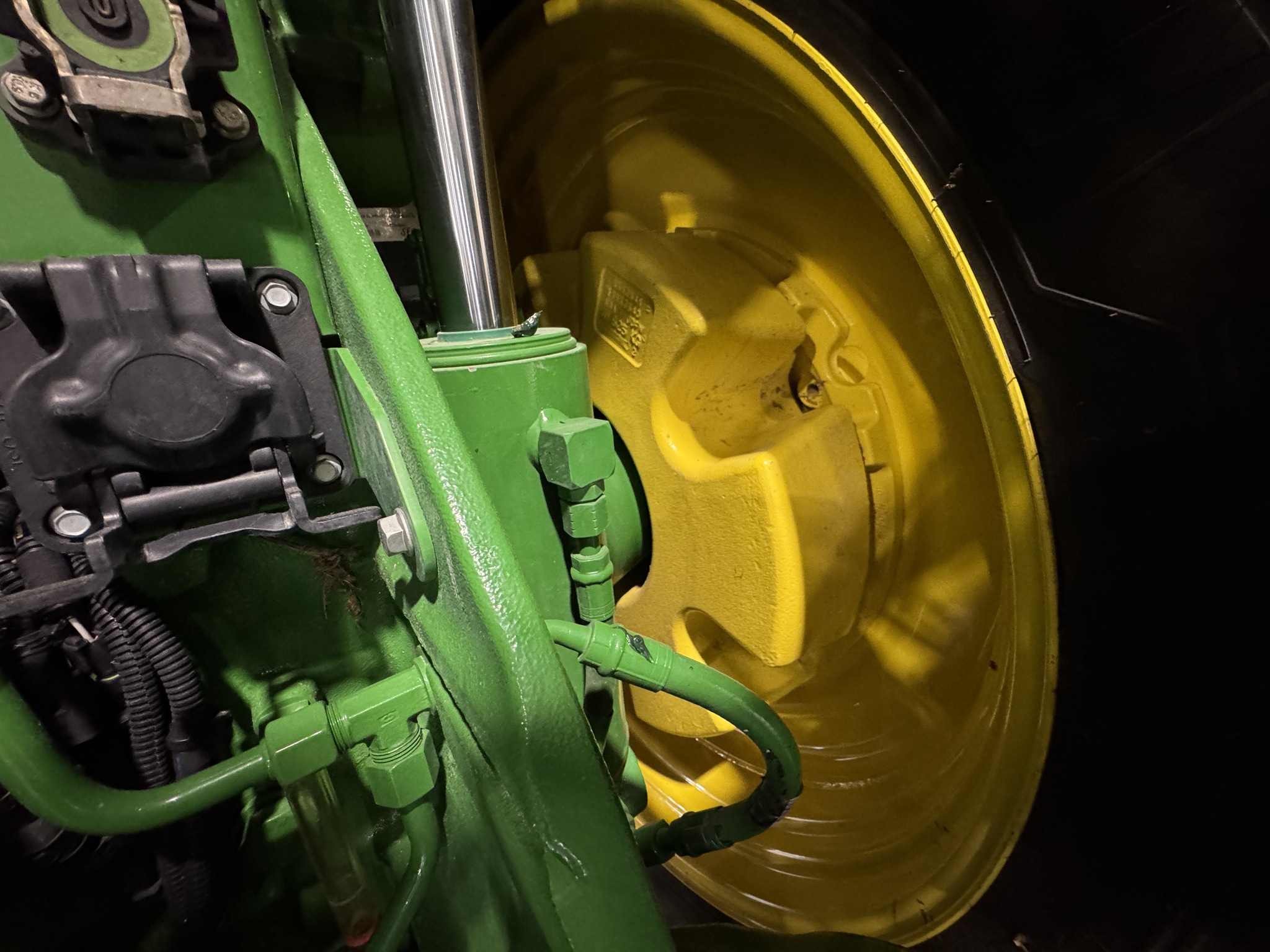 2024 John Deere 8R 340 Image 9