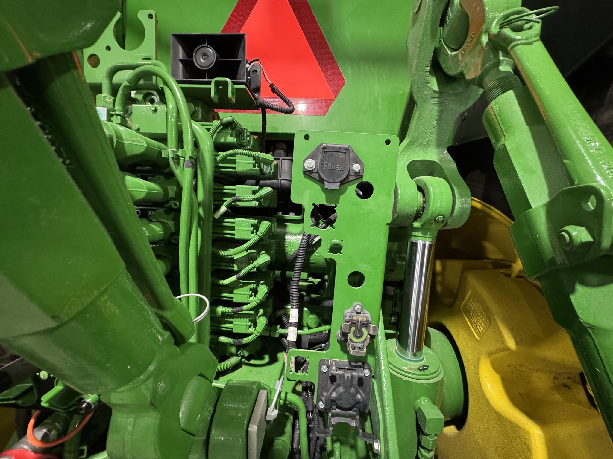 2024 John Deere 8R 340 Image 11