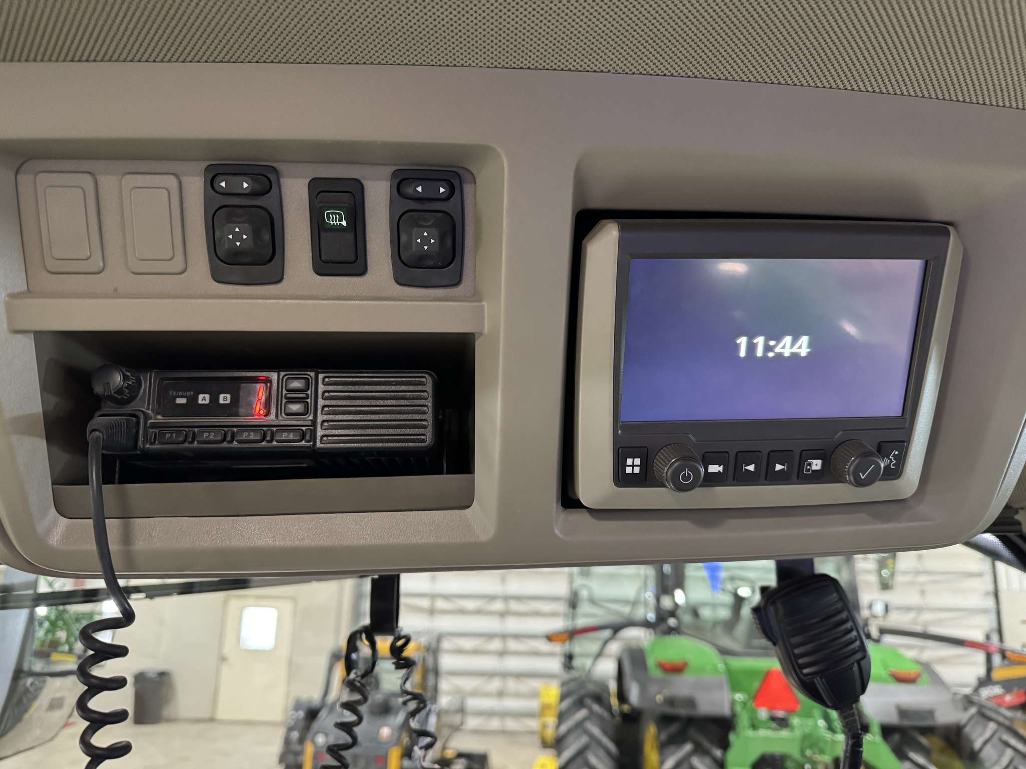 2024 John Deere 8R 340 Image 16